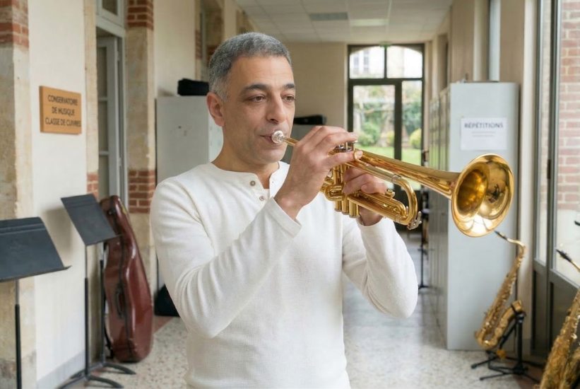Augustin Guefif trompettiste jouant au conservatoire de musique
