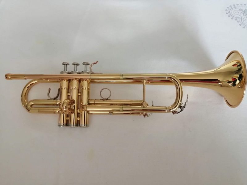 Bach Stradivarius 37 trompette professionnelle dorée